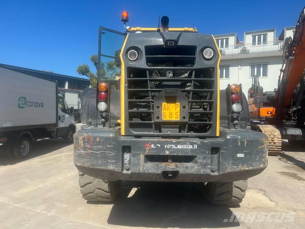 Komatsu WA 320-8 其他物料運輸工具