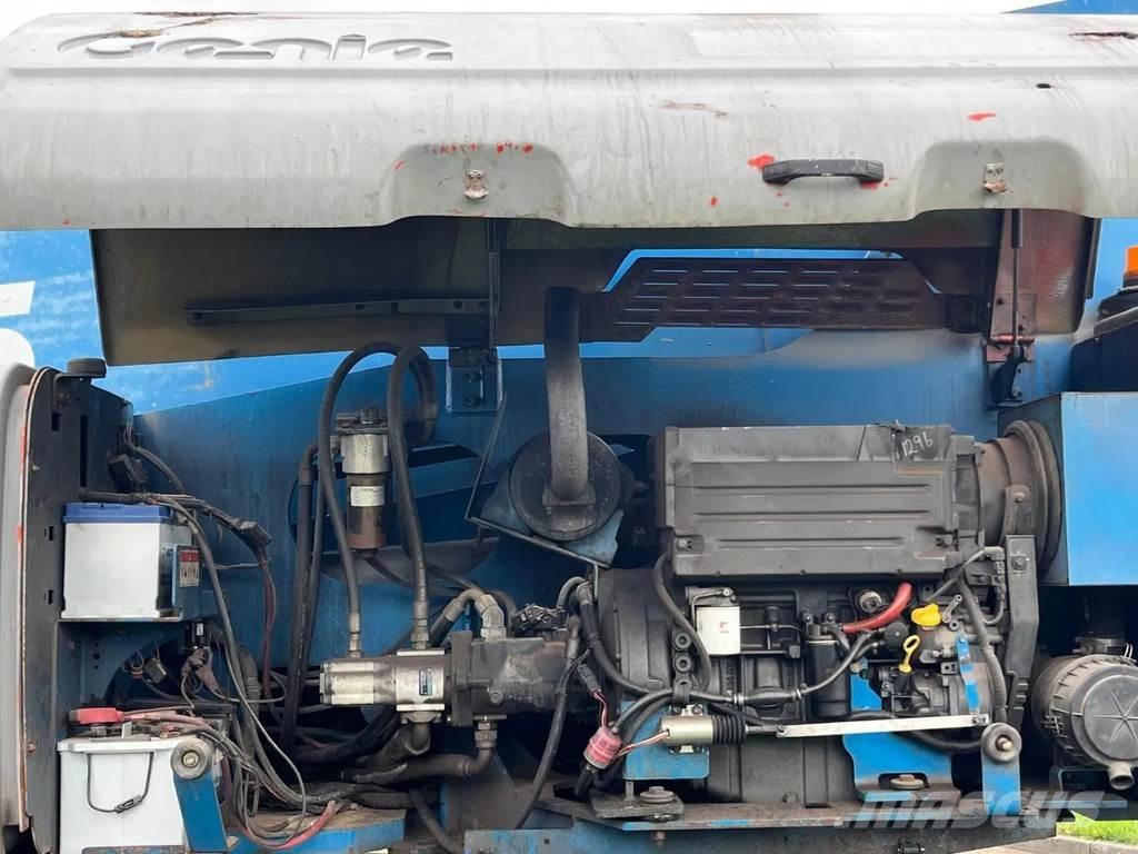 Genie S- 125 伸縮臂高空作業車