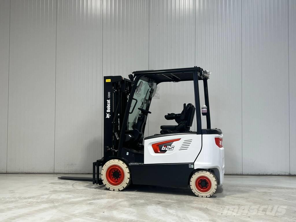 Bobcat B25X-7 PLUS 電動堆高機