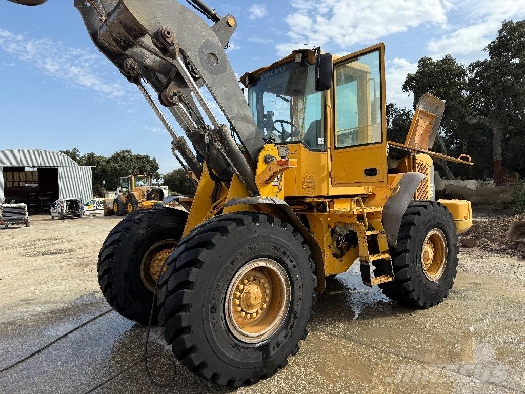 Volvo L 90 E 輪胎式裝載機