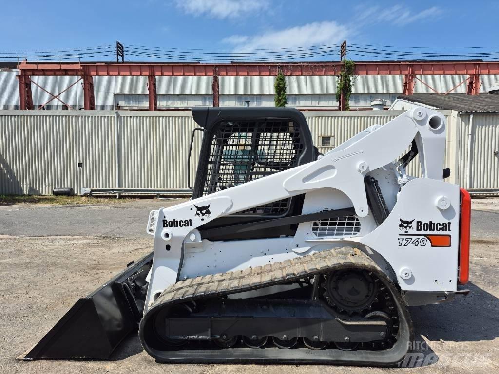 Bobcat T 740 滑移轉向裝載機
