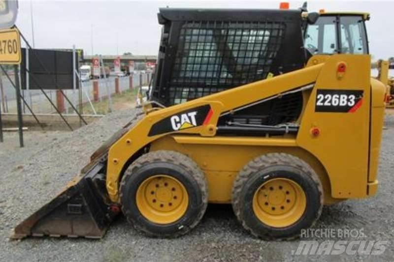 CAT 226B3 其他貨車