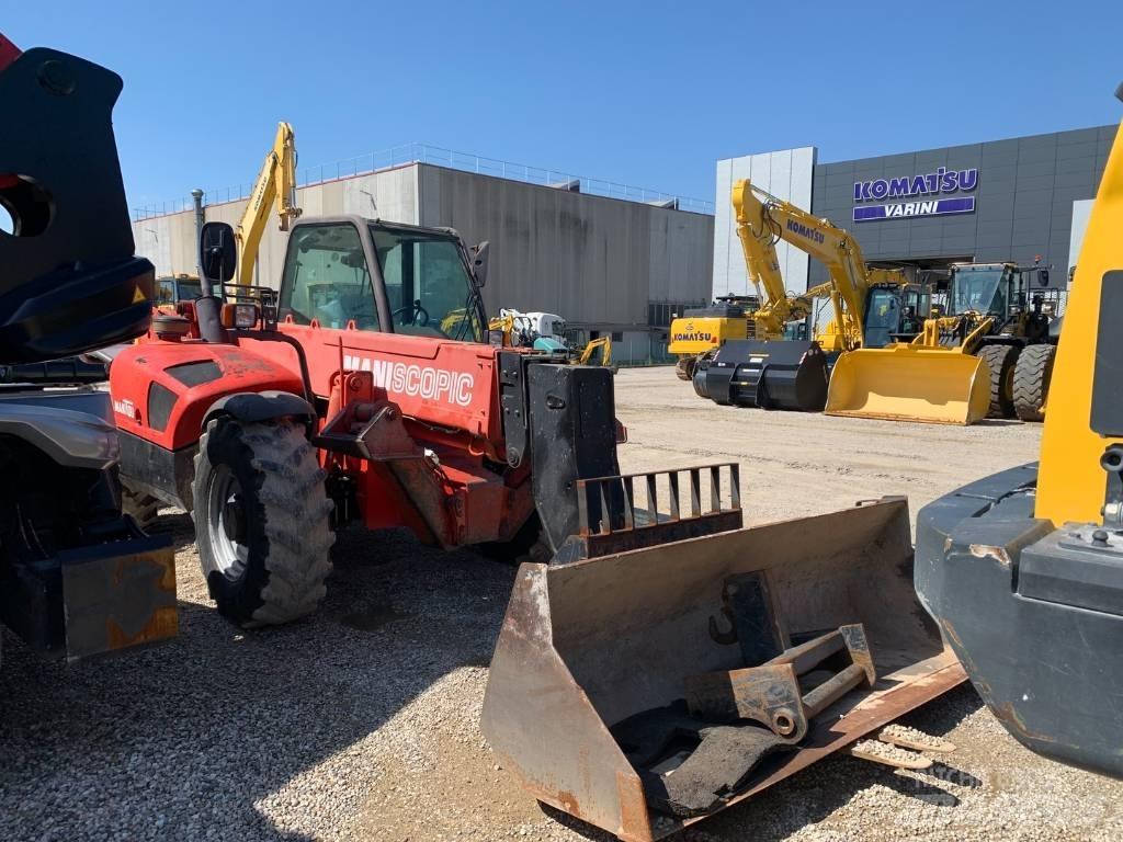 Manitou MRT 1435 伸縮臂操作車