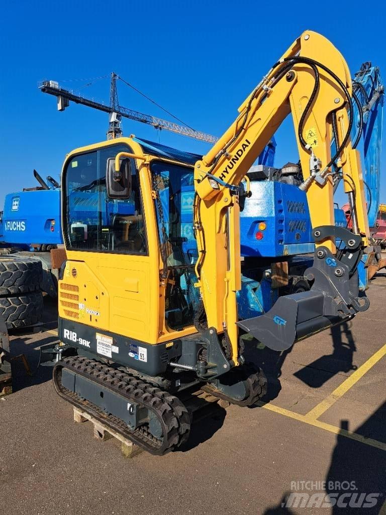 Hyundai R18-9AK 小型挖土機/掘鑿機<7t(小型挖掘機)