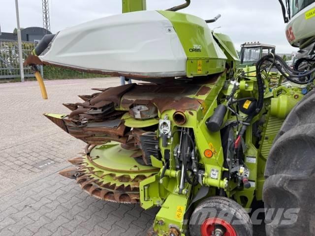 CLAAS Orbis 750 - i 63 自走式飼料採集機