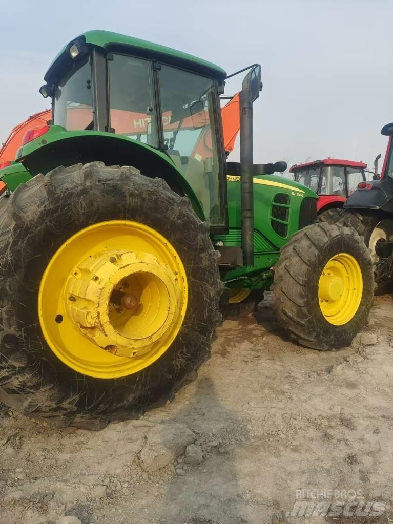 John Deere 6J-2104 曳引機