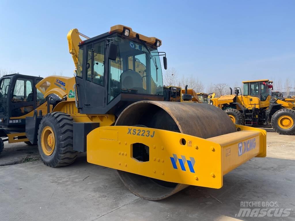 XCMG XS 223 J 單輪滾壓機