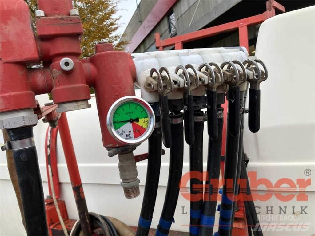 Holder 1.600 l 牽引式噴霧機