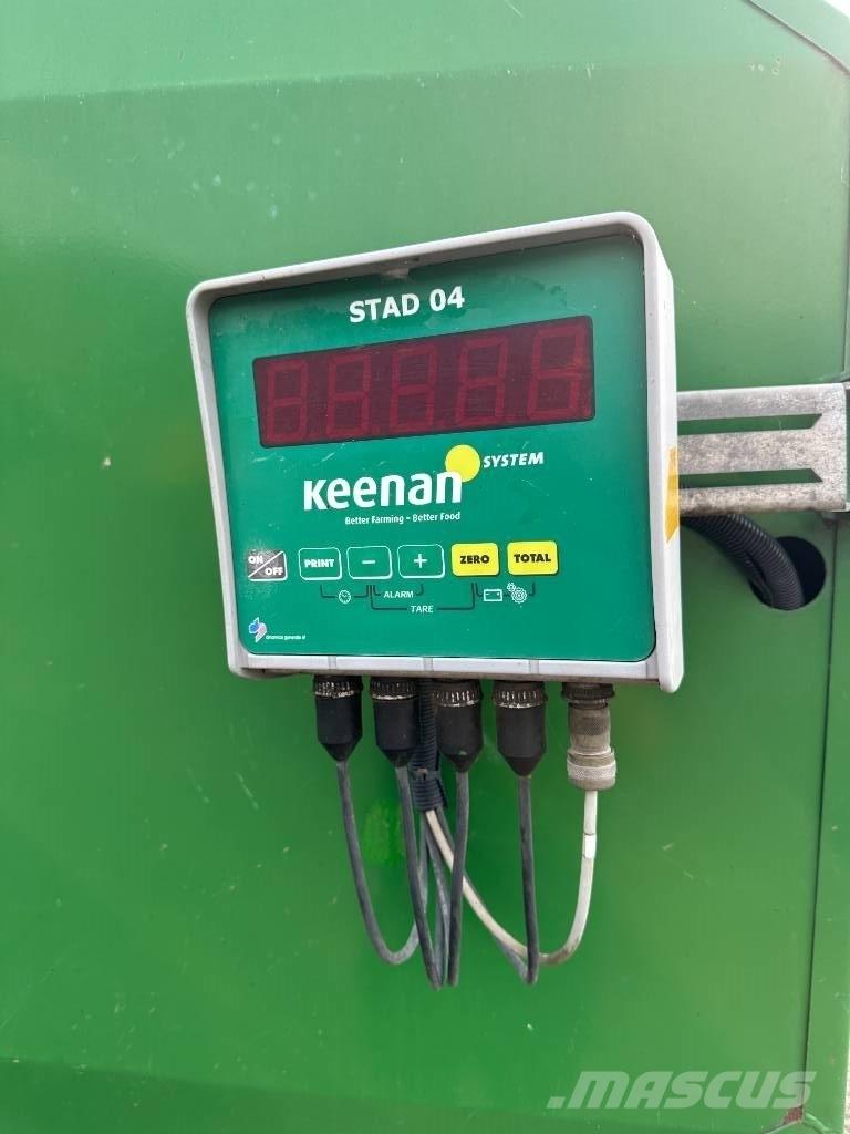 Keenan Klassik 280 混合餵料機