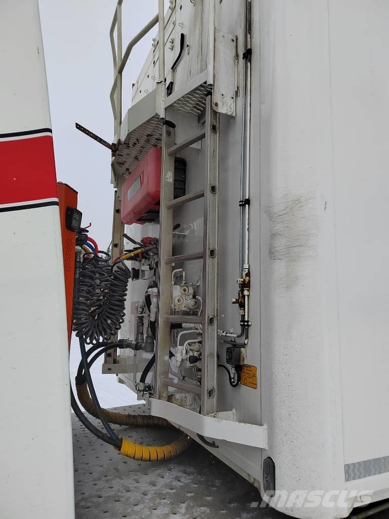 Knapen K 502 木屑半拖車