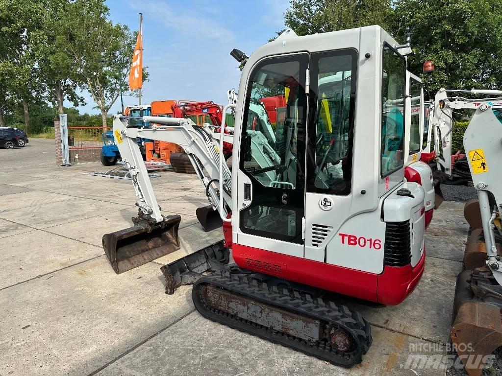 Takeuchi TB 016 R 小型挖土機/掘鑿機<7t(小型挖掘機)