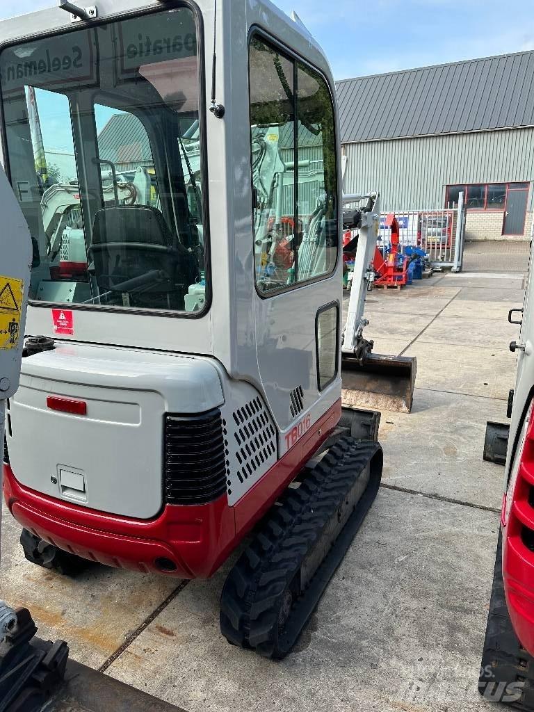 Takeuchi TB 016 R 小型挖土機/掘鑿機<7t(小型挖掘機)