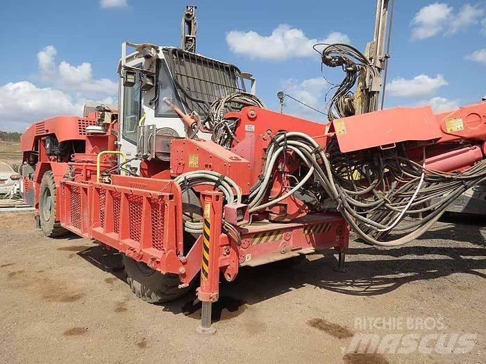 Sandvik DS511-C 鑽孔機