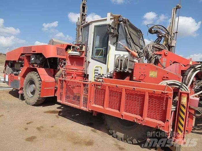 Sandvik DS511-C 鑽孔機