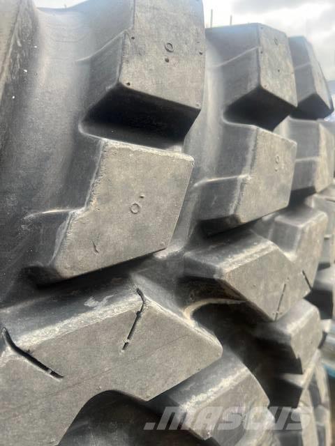 Nokian TRI-2 輪胎、車輪和輪圈