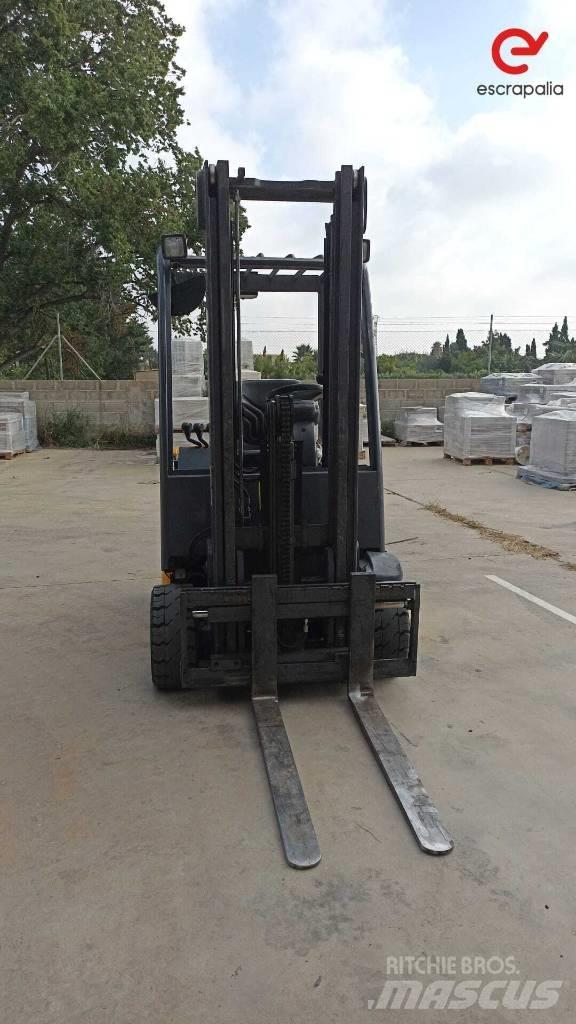 Jungheinrich EFG 220 電動堆高機