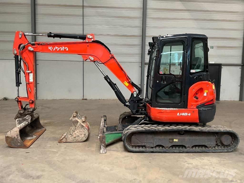 Kubota U 48-4 小型挖土機/掘鑿機<7t(小型挖掘機)