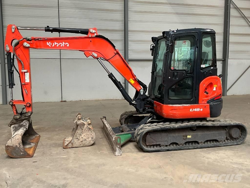 Kubota U 48-4 小型挖土機/掘鑿機<7t(小型挖掘機)