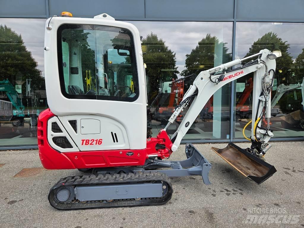 Takeuchi TB 216 小型挖土機/掘鑿機<7t(小型挖掘機)