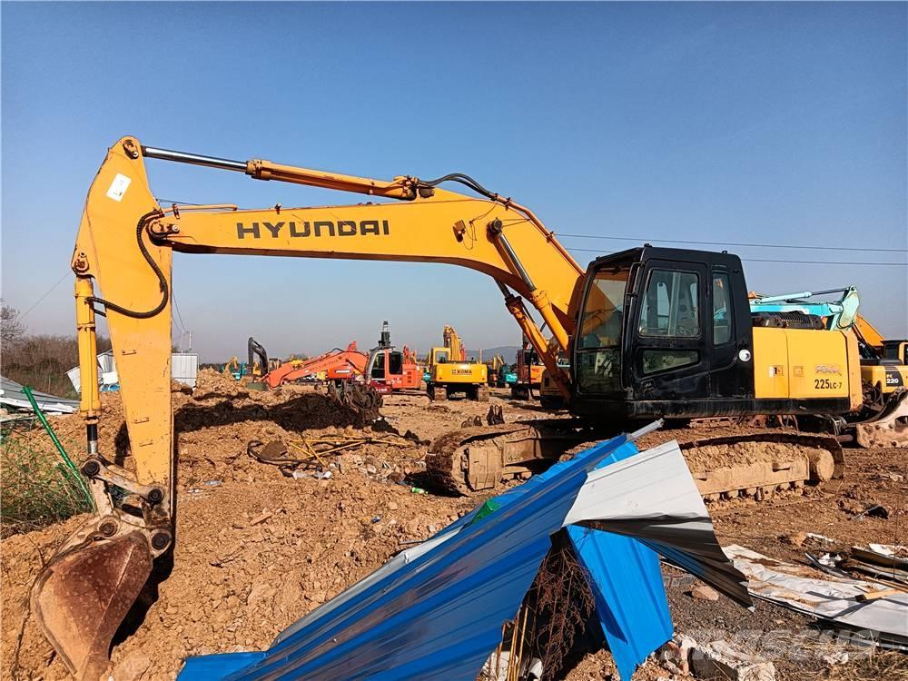 Hyundai R225LC-7 履帶式 挖土機/掘鑿機/挖掘機