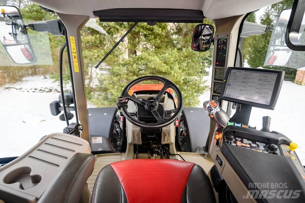 Case IH Optum 270CVX 曳引機
