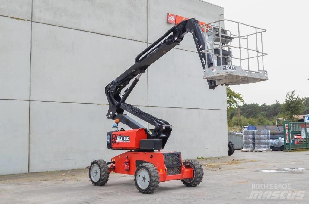 Manitou ManGo 12 曲臂高空作業車