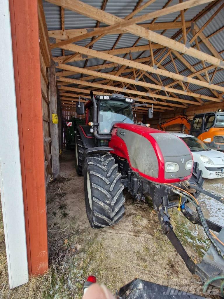 Valtra T 151 hitchec 曳引機