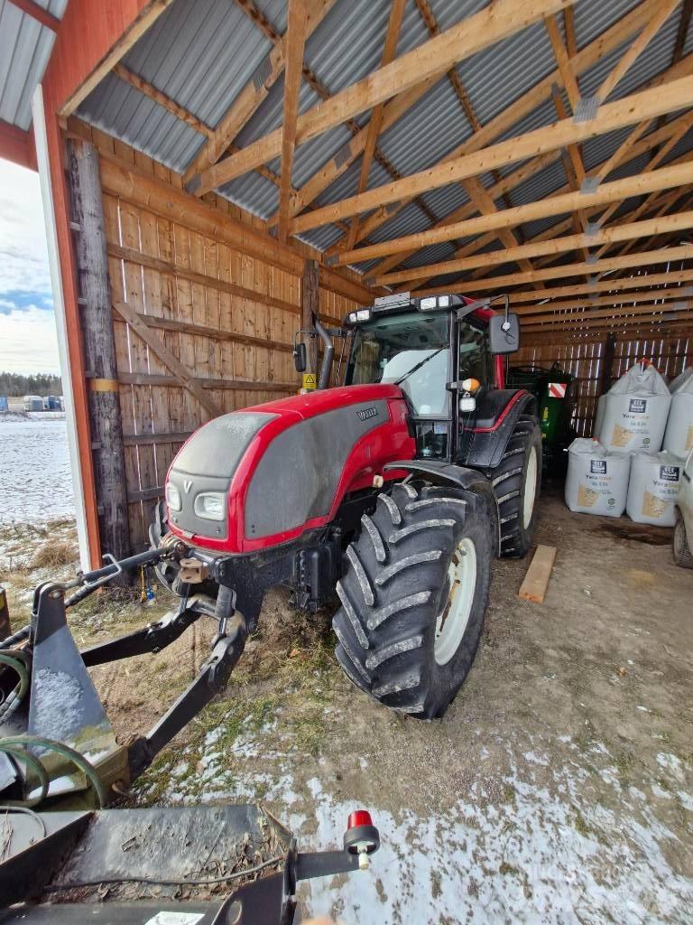 Valtra T 151 hitchec 曳引機