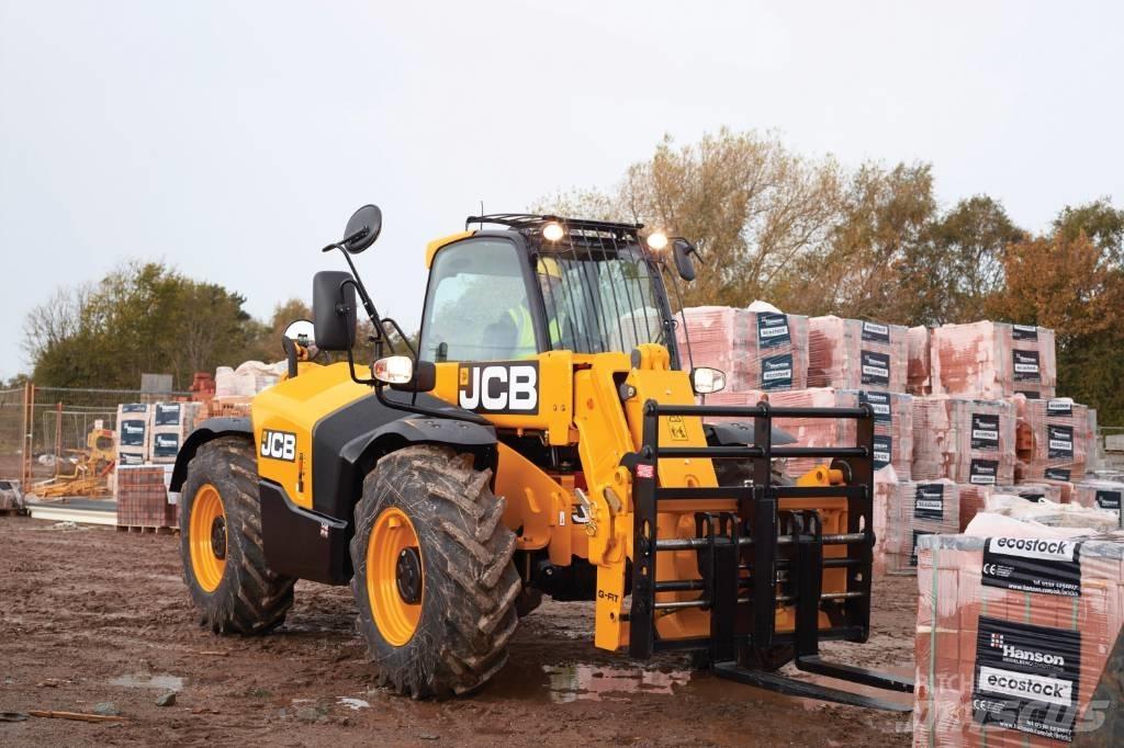 JCB 531-70 伸縮臂操作車