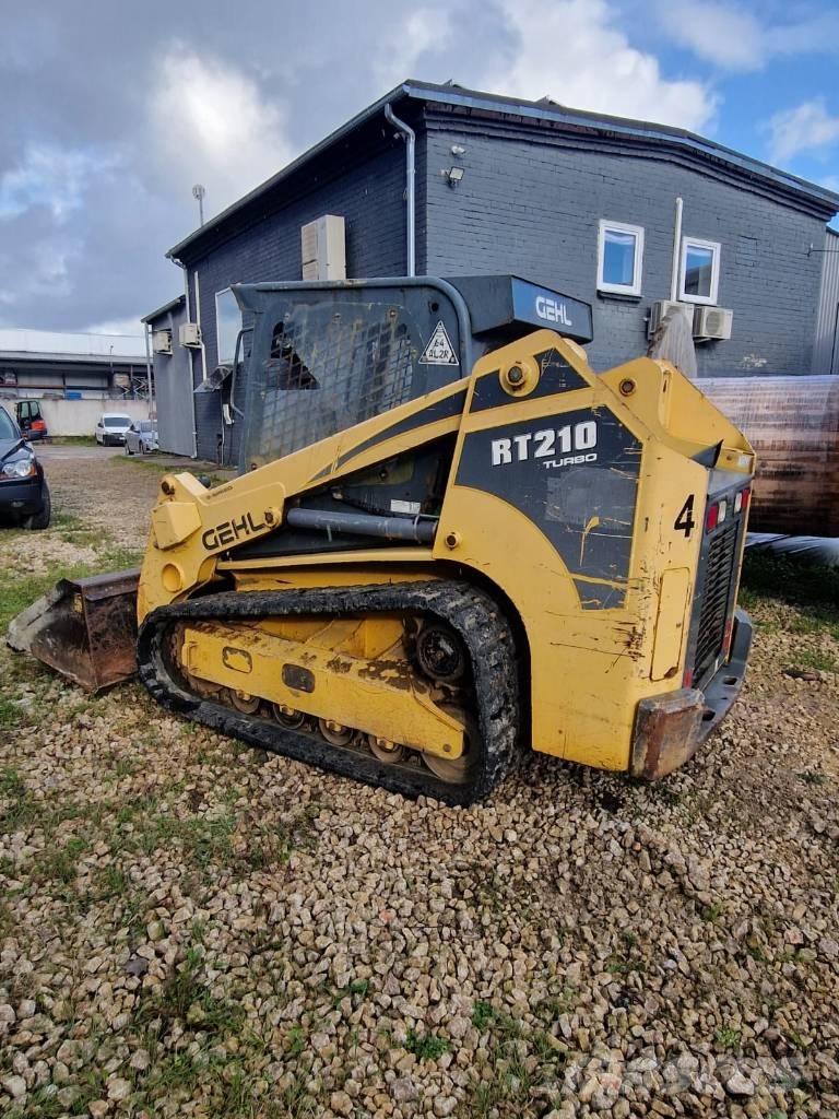 Gehl RT 210 推土機