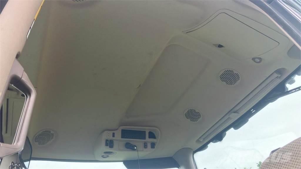 John Deere 6230R 曳引機