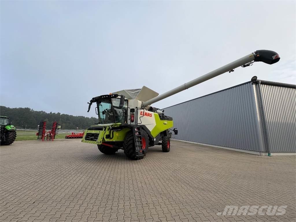 CLAAS TRION 750 聯合收穫機