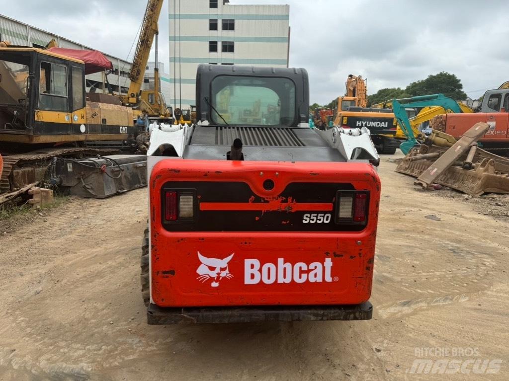 Bobcat S 550 滑移轉向裝載機