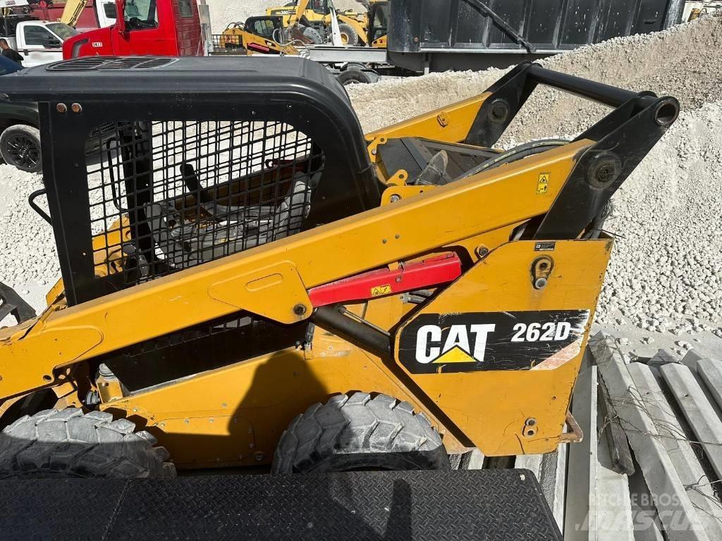 CAT 262 D 滑移轉向裝載機