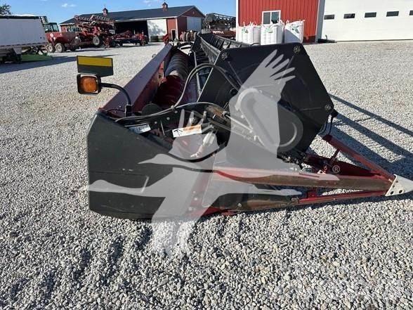 Case IH 1020 聯合收割機頭
