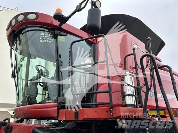 Case IH 8010 聯合收穫機