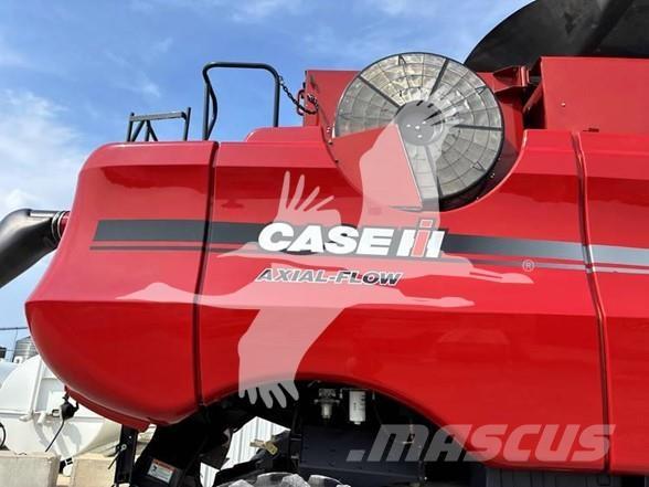 Case IH 8010 聯合收穫機