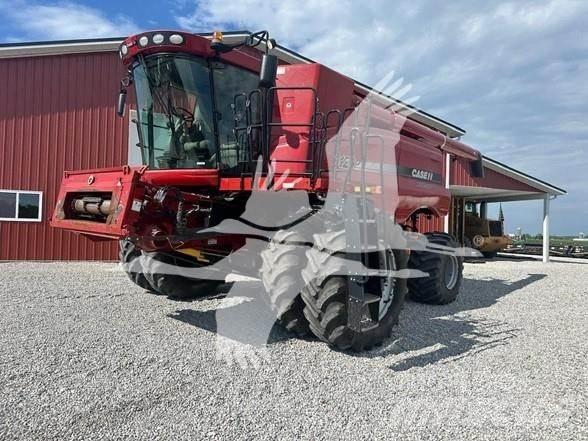 Case IH 8120 聯合收穫機