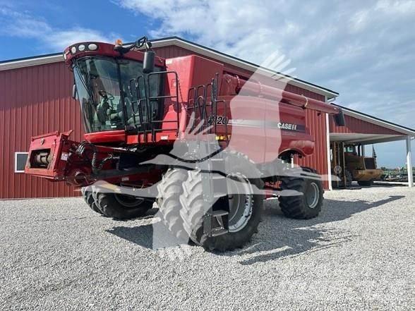 Case IH 8120 聯合收穫機