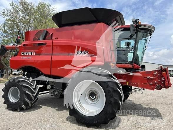 Case IH 8250 聯合收穫機