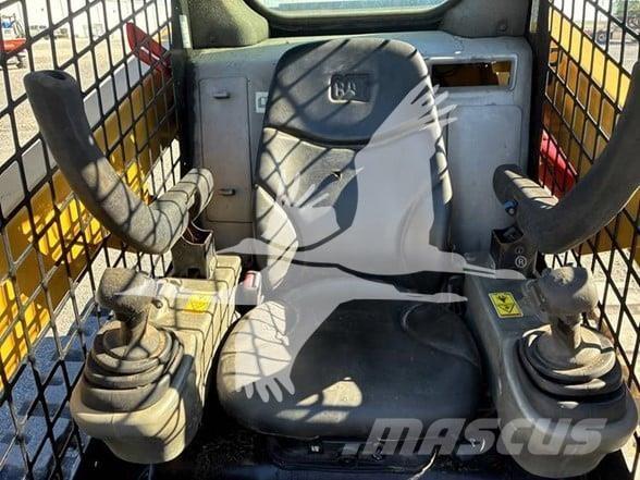 CAT 259D 滑移轉向裝載機