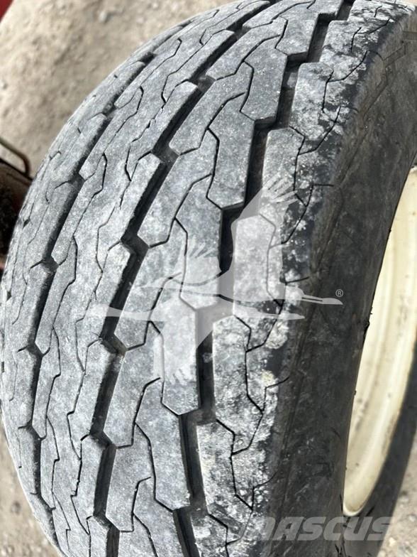 E-Z Trail 680 其他拖車