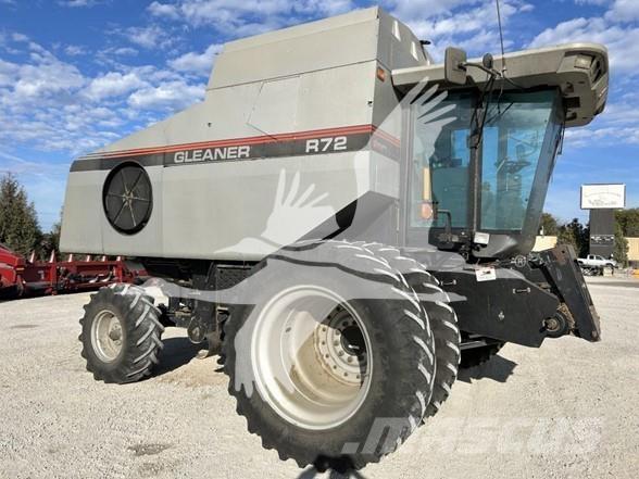 Gleaner R72 聯合收穫機