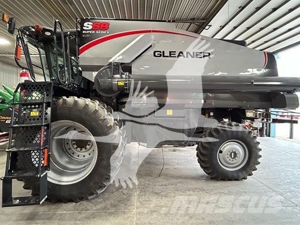 Gleaner S68 聯合收穫機