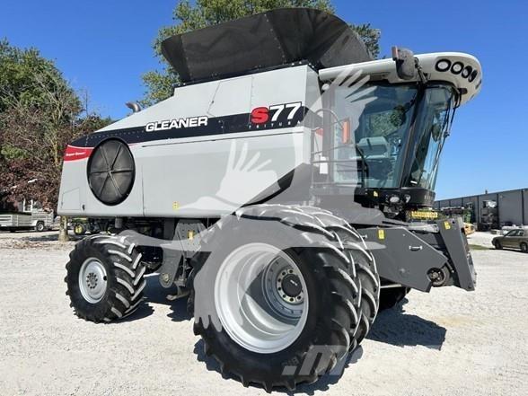 Gleaner S77 聯合收穫機
