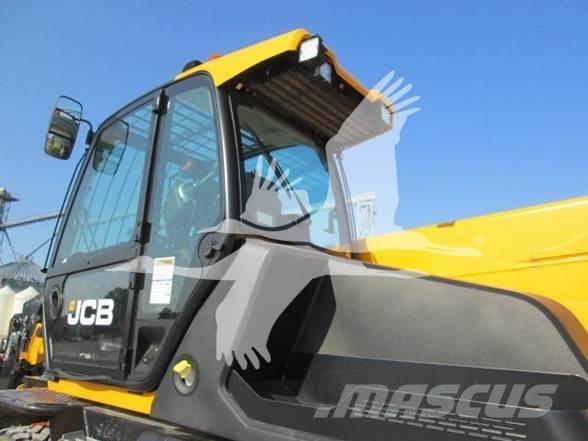 JCB 512-83R 伸縮臂操作車