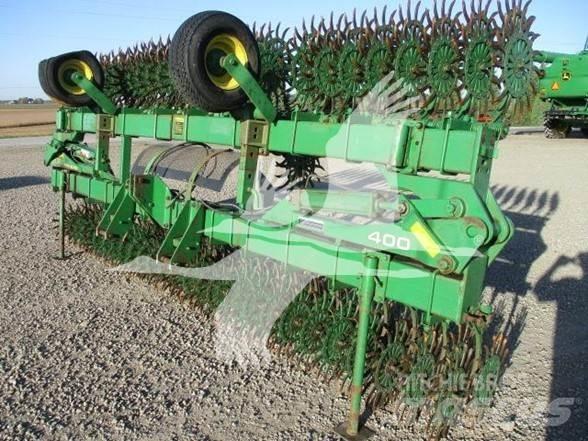 John Deere 400 其他耕耘機和配件