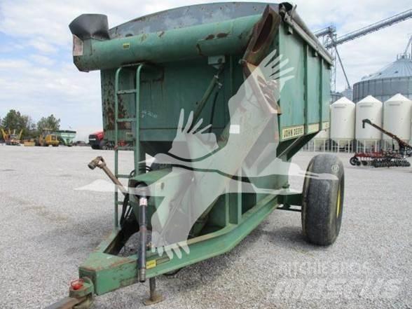 John Deere 400 運糧車