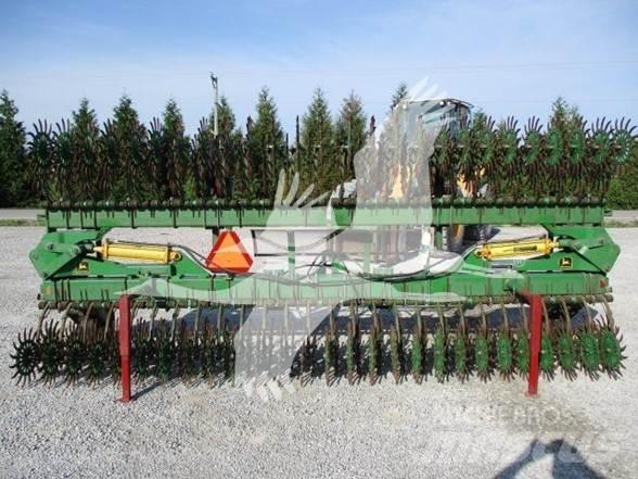 John Deere 400 其他耕耘機和配件