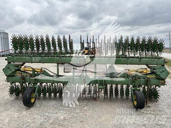 John Deere 400 其他耕耘機和配件